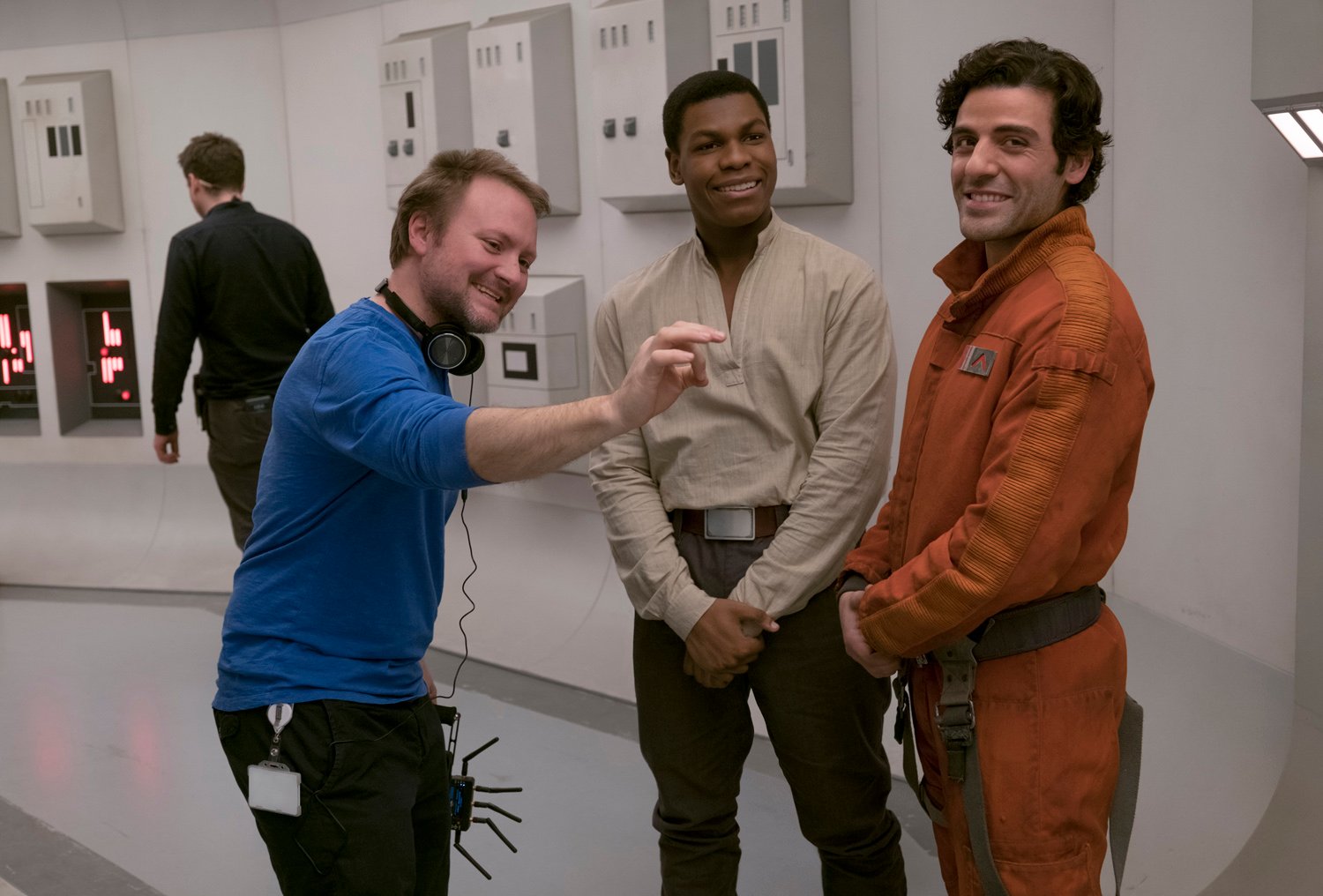 Rian Johnson Looks Back on 'The Last Jedi', Mark Hamill's Reaction to the  Movie, Carrie Fisher's Passing, and More - Star Wars News Net