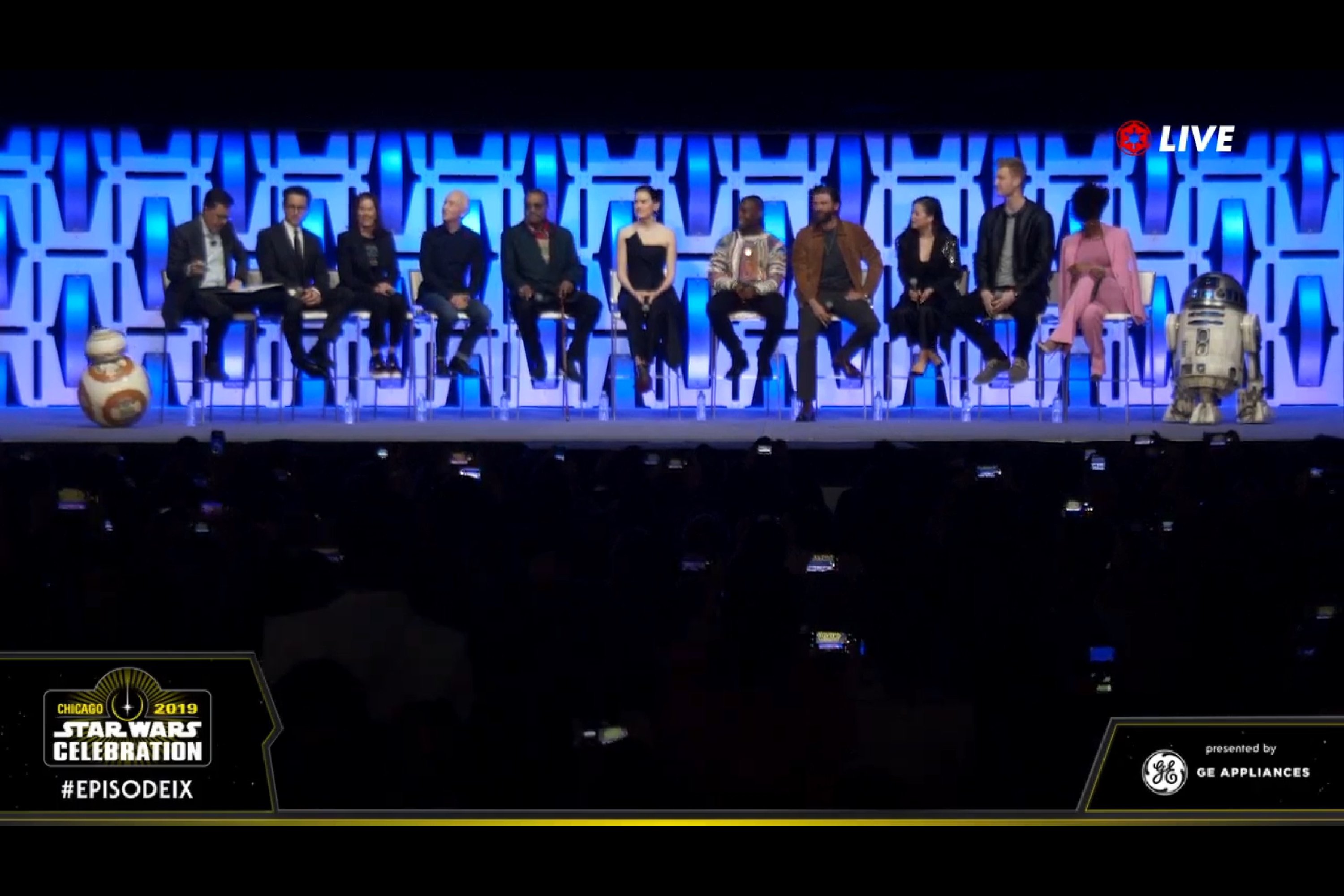 Star Wars: The Rise of Skywalker Trailer Revealed at Star Wars Celebration 2019 - TV Guide