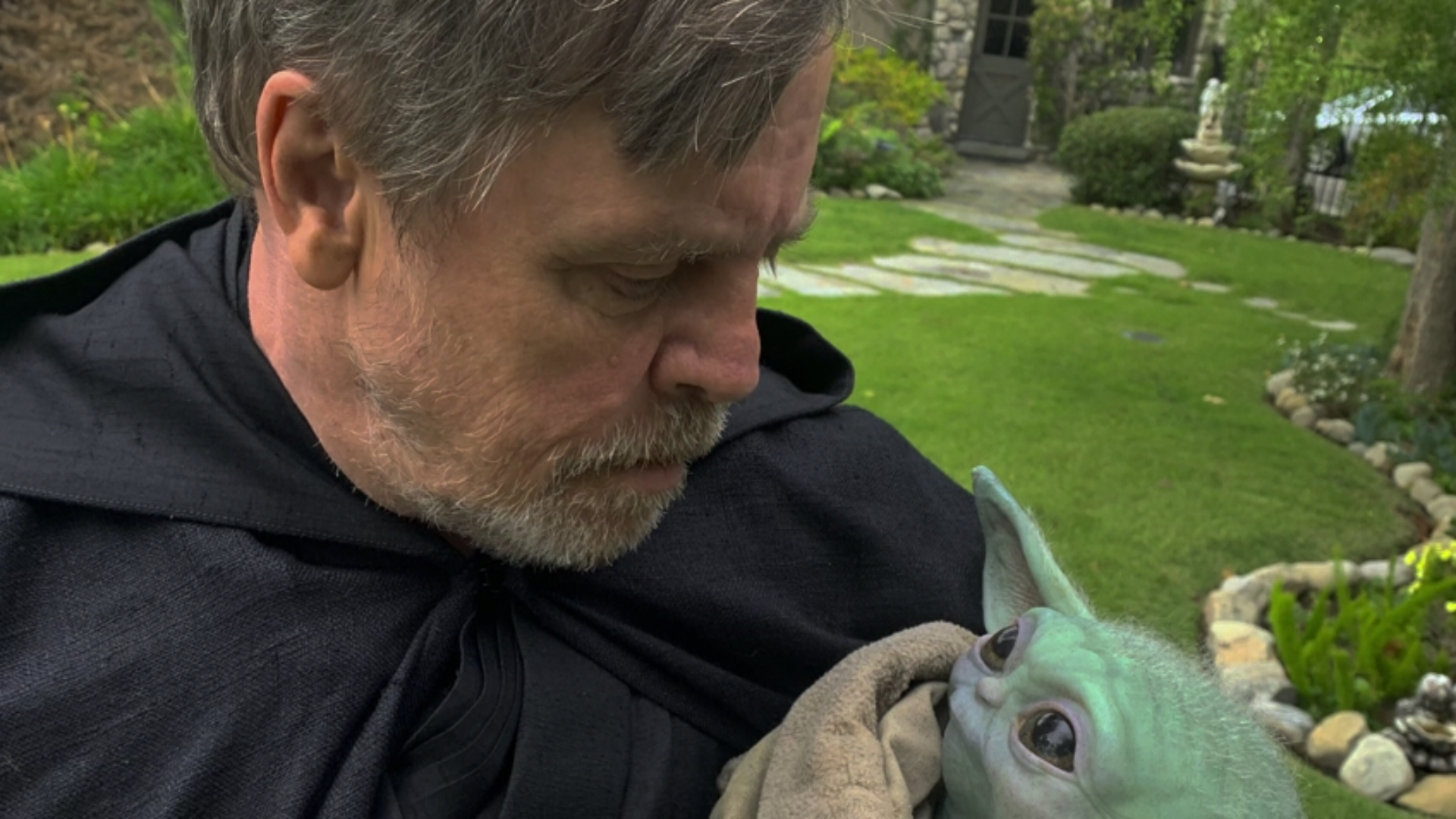 Mark Hamill Actually Filmed His Book of Boba Fett Cameo (Photos)